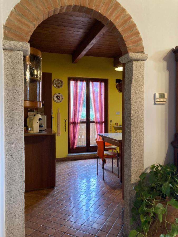 Un Bell Incontro Apartment Borgo Ticino Luaran gambar
