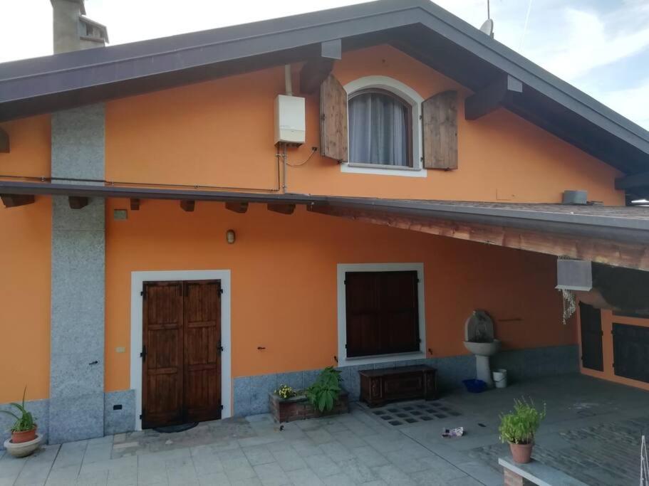 Un Bell Incontro Apartment Borgo Ticino Luaran gambar